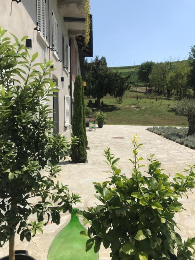 Sotto La Vigna Charm Stay Adults Only Vacation Bed And Breakfast Room Montegrosso dʼAsti Buitenkant foto